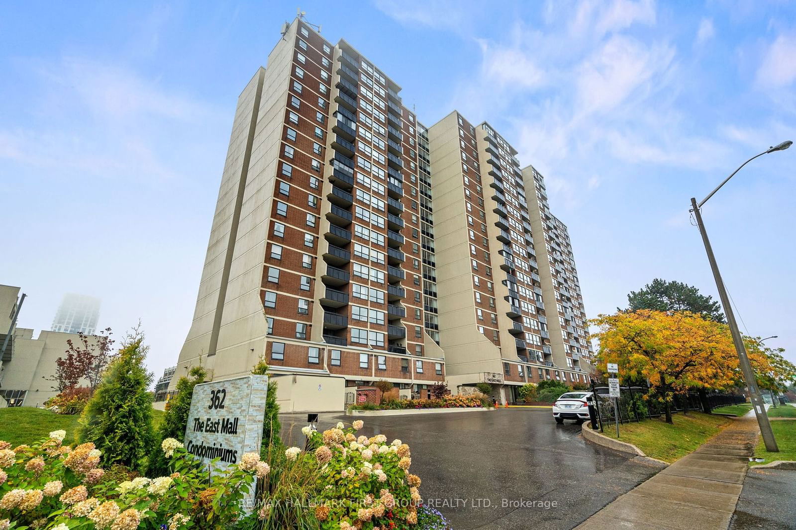 362 The East Mall, unit 1806 for sale