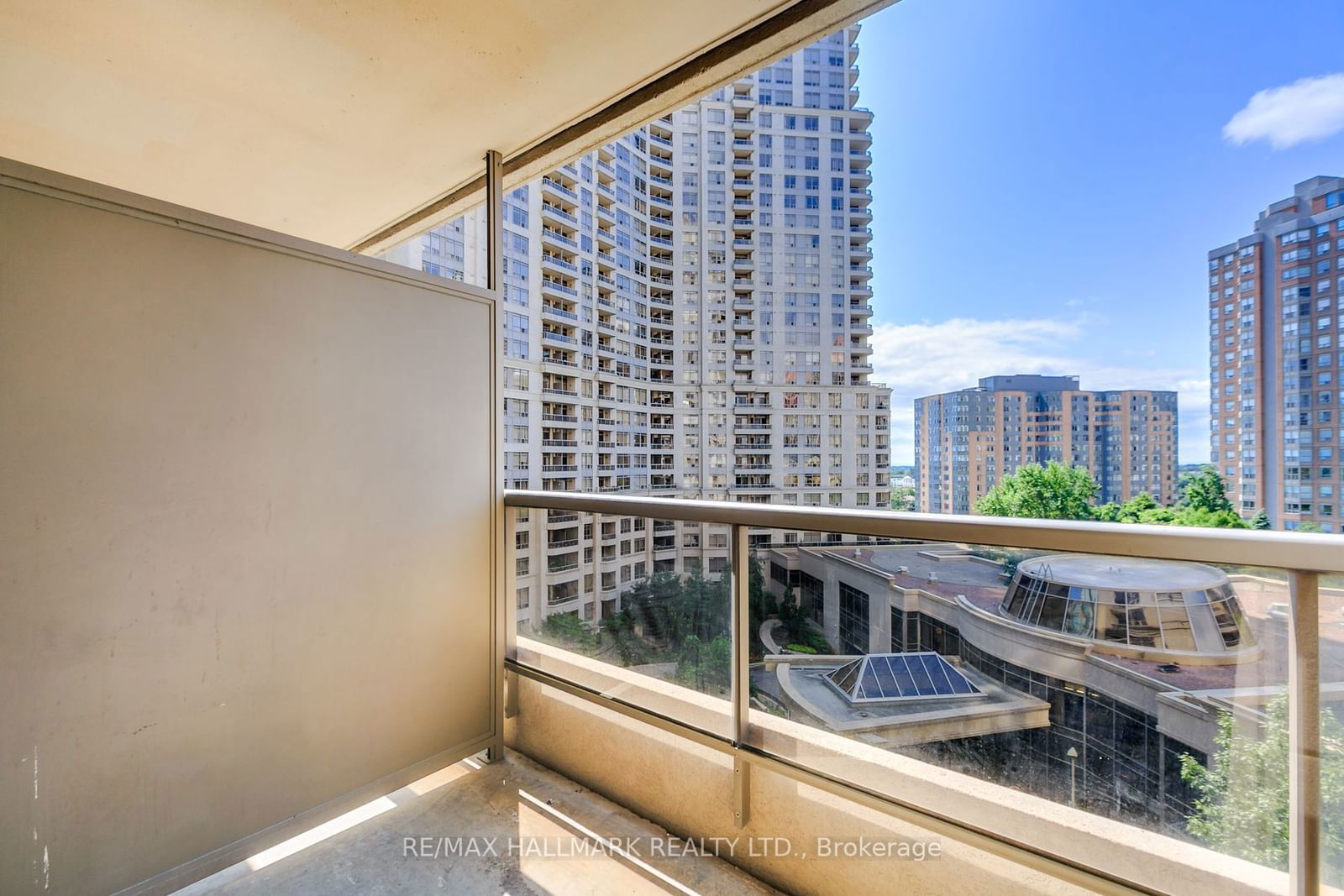 3888 Duke Of York Blvd, unit 827 for sale