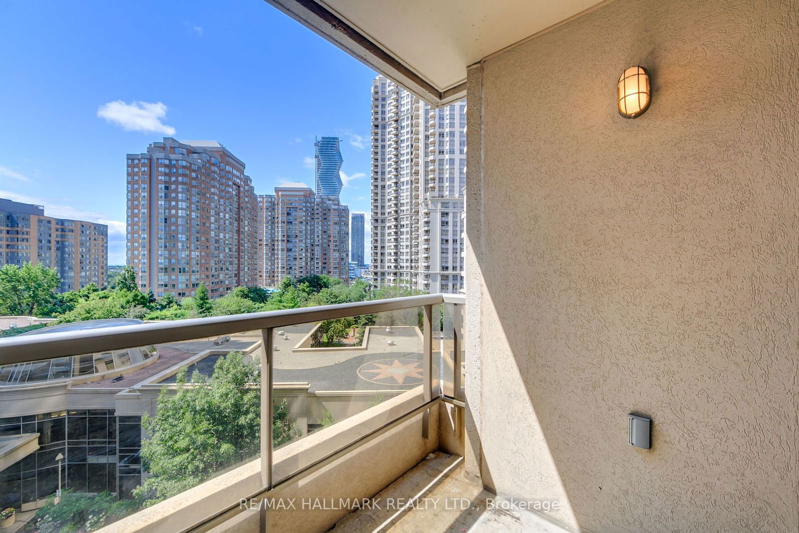 3888 Duke Of York Blvd, unit 827 for sale