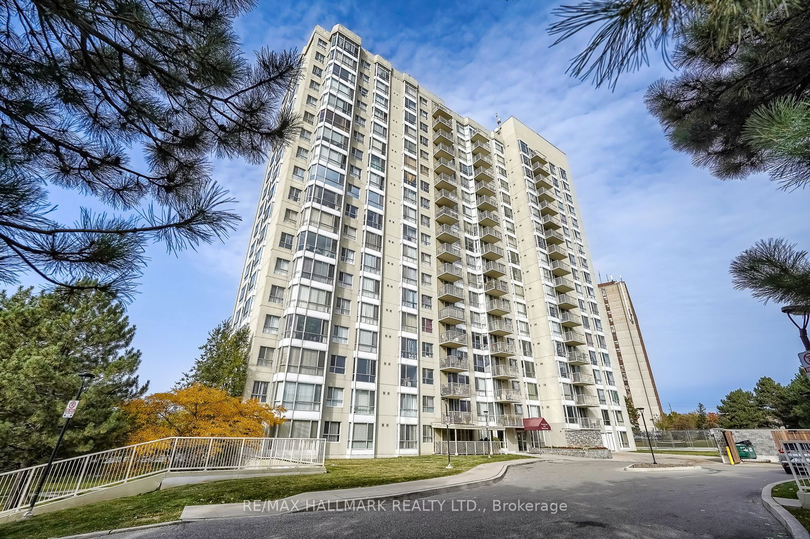 3077 Weston Rd, unit 1705 for rent