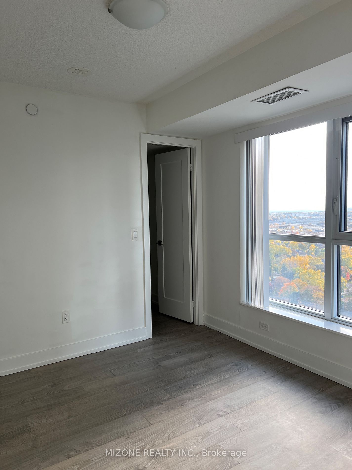 7 Mabelle Ave, unit 2501 for rent