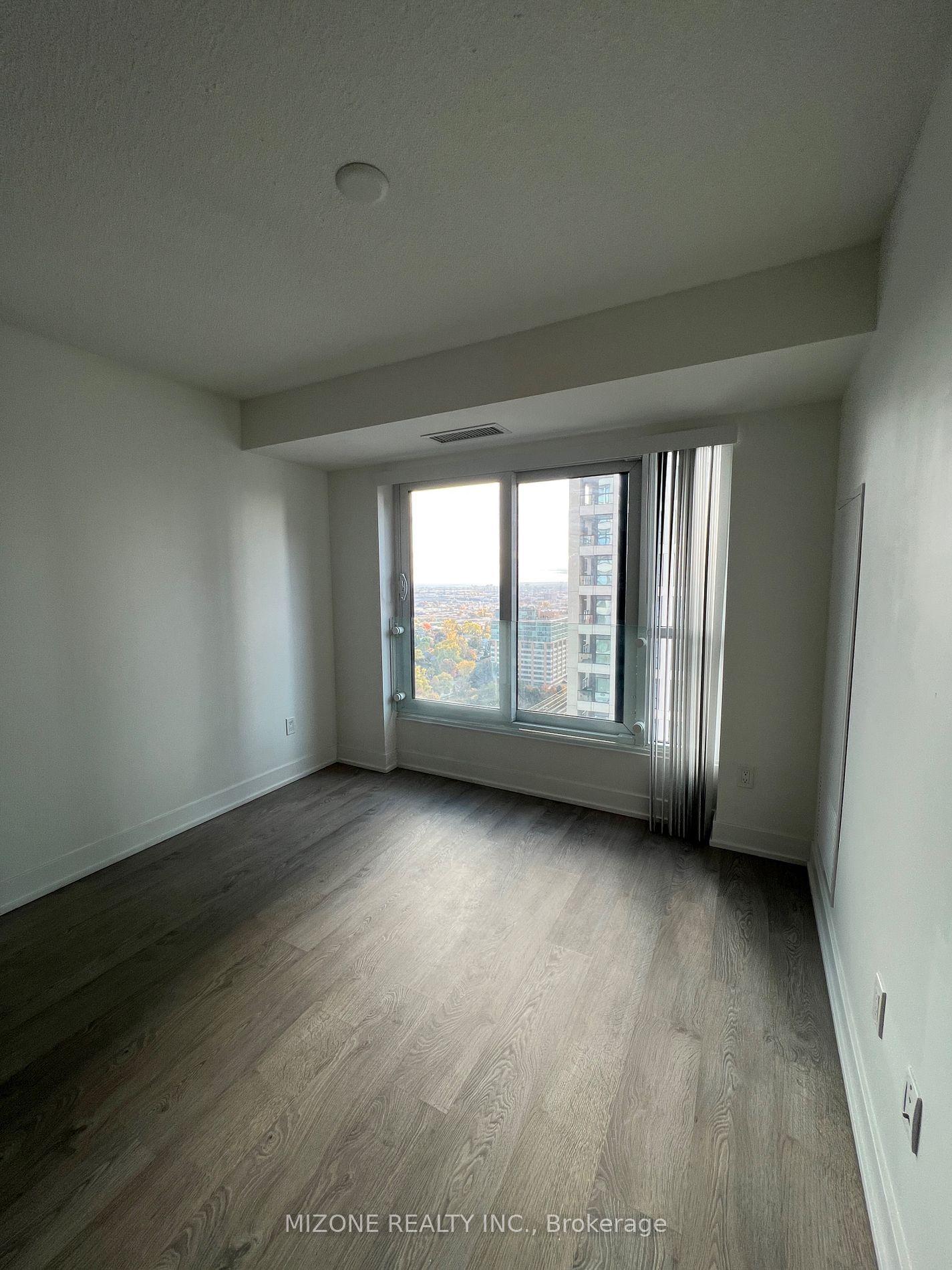 7 Mabelle Ave, unit 2501 for rent