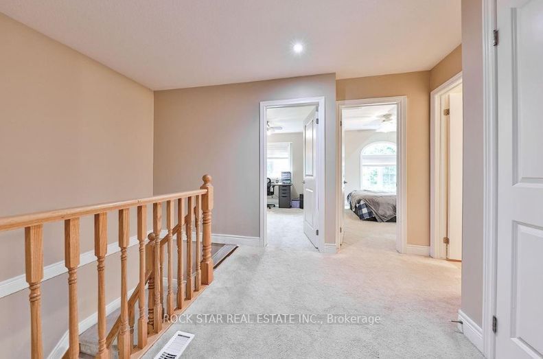 540 at Central Park Townhomes, Burlington, Toronto