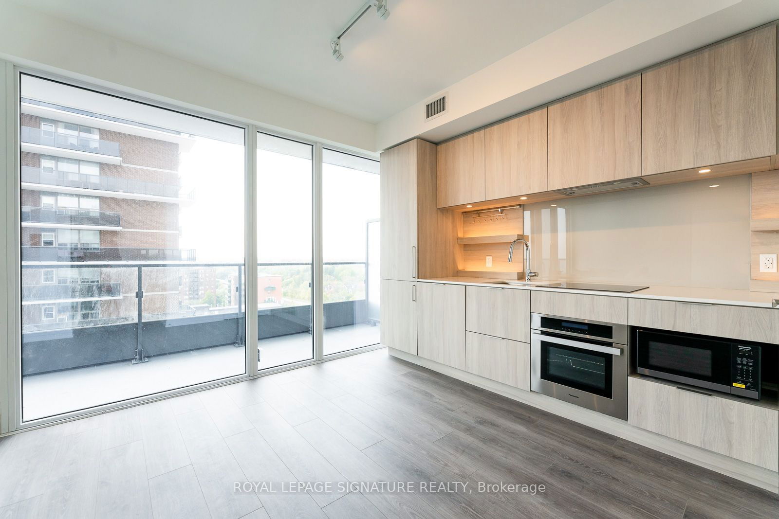 28 Ann St, unit 1309 for rent