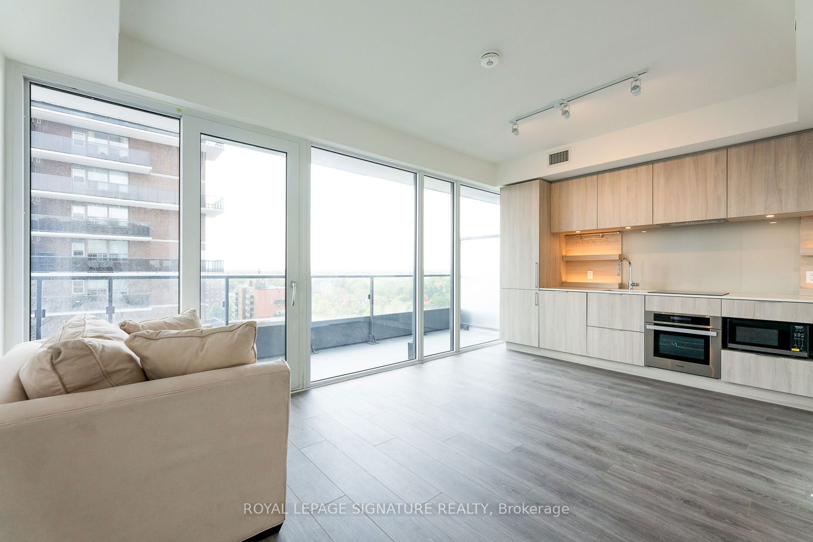 28 Ann St, unit 1309 for rent