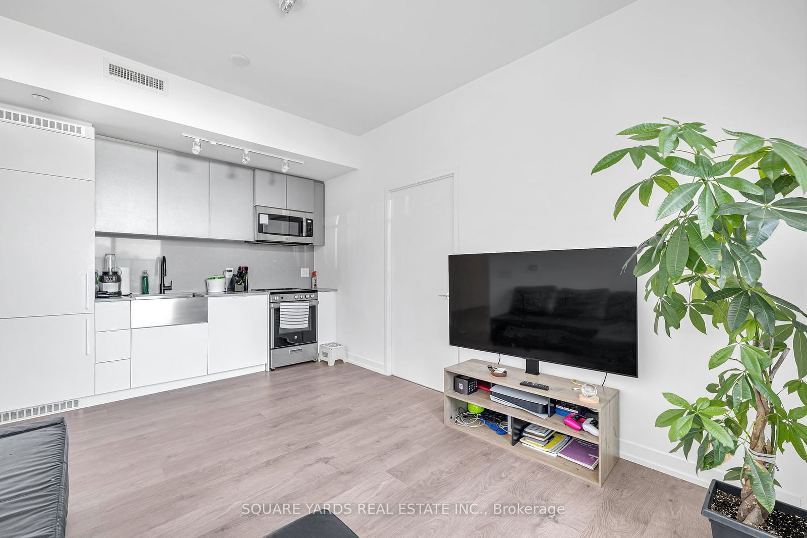 270 Dufferin St, unit PH01 for sale