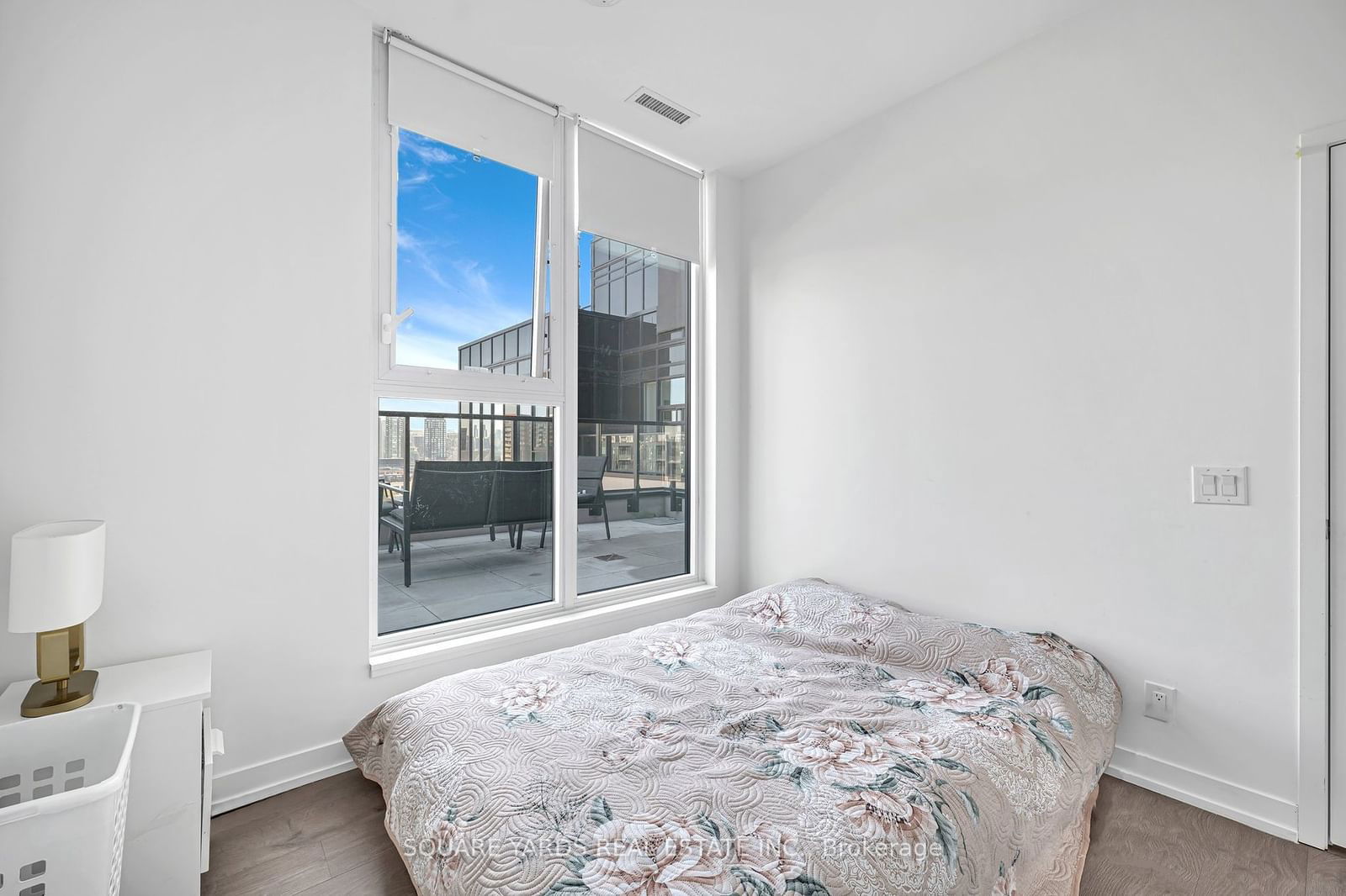 270 Dufferin St, unit PH01 for sale