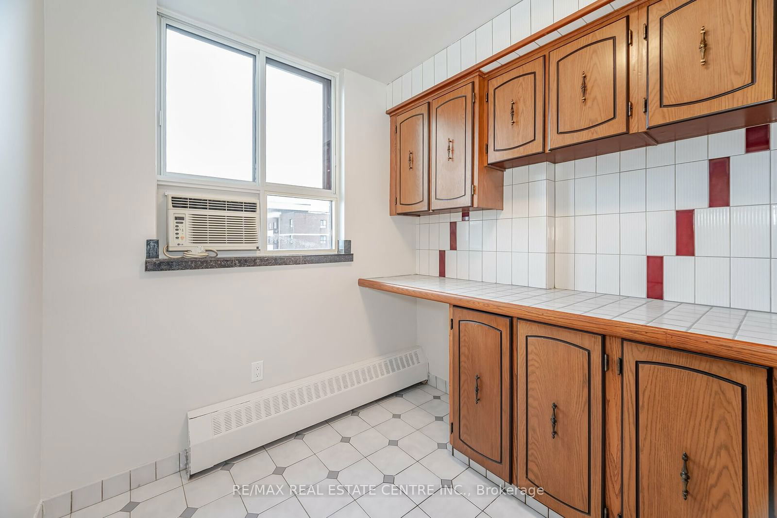 1615 Bloor St, unit 1112 for sale