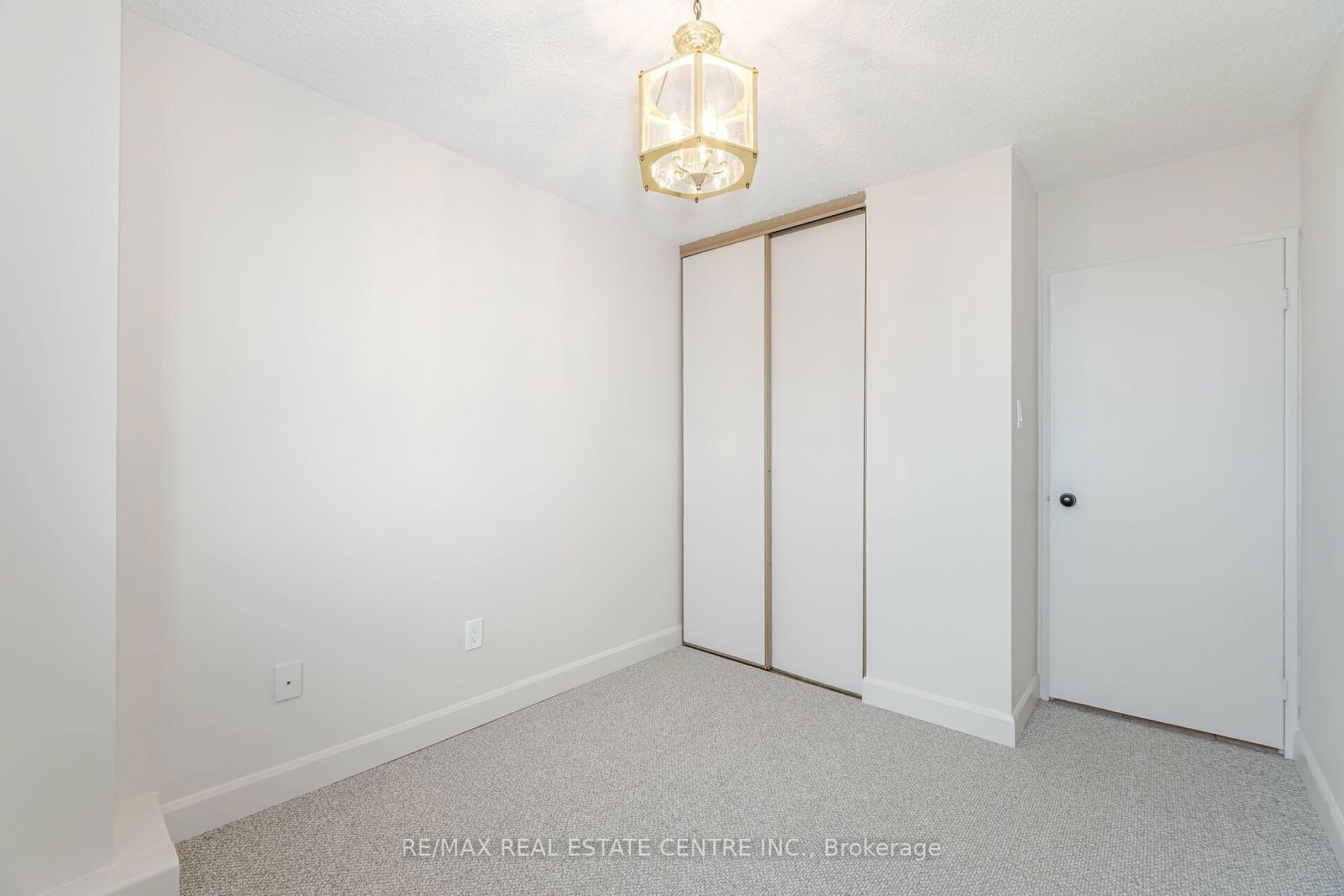 1615 Bloor St, unit 1112 for sale