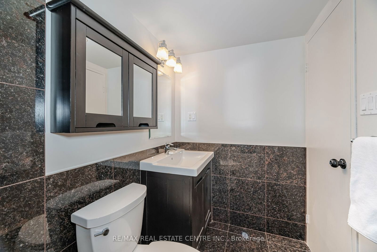 1615 Bloor St, unit 1112 for sale