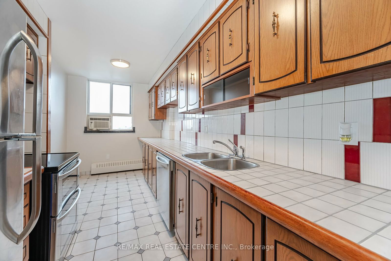 1615 Bloor St, unit 1112 for sale