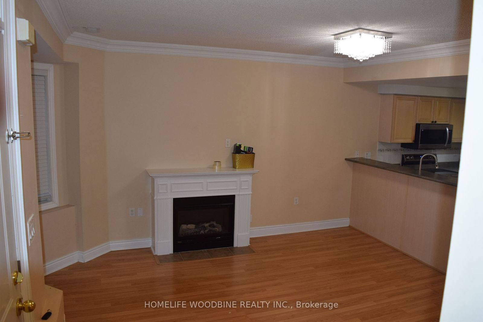 760 Lawrence Ave, unit 114 for rent