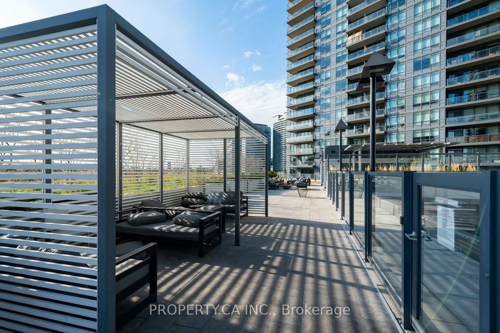 10 Park Lawn Rd, unit 3609 for sale