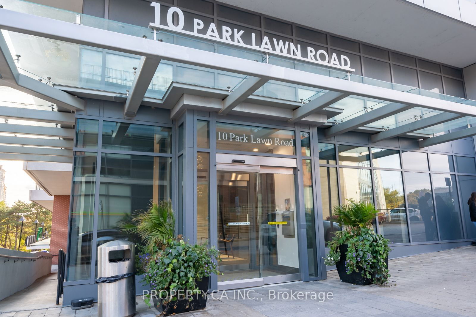 10 Park Lawn Rd, unit 3609 for sale