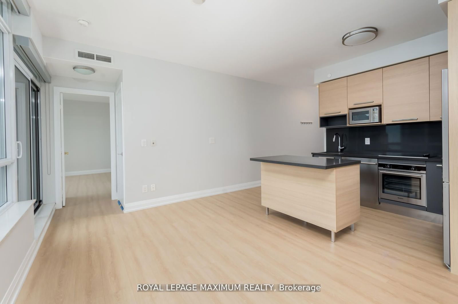 36 Park Lawn Rd, unit 2310 for rent