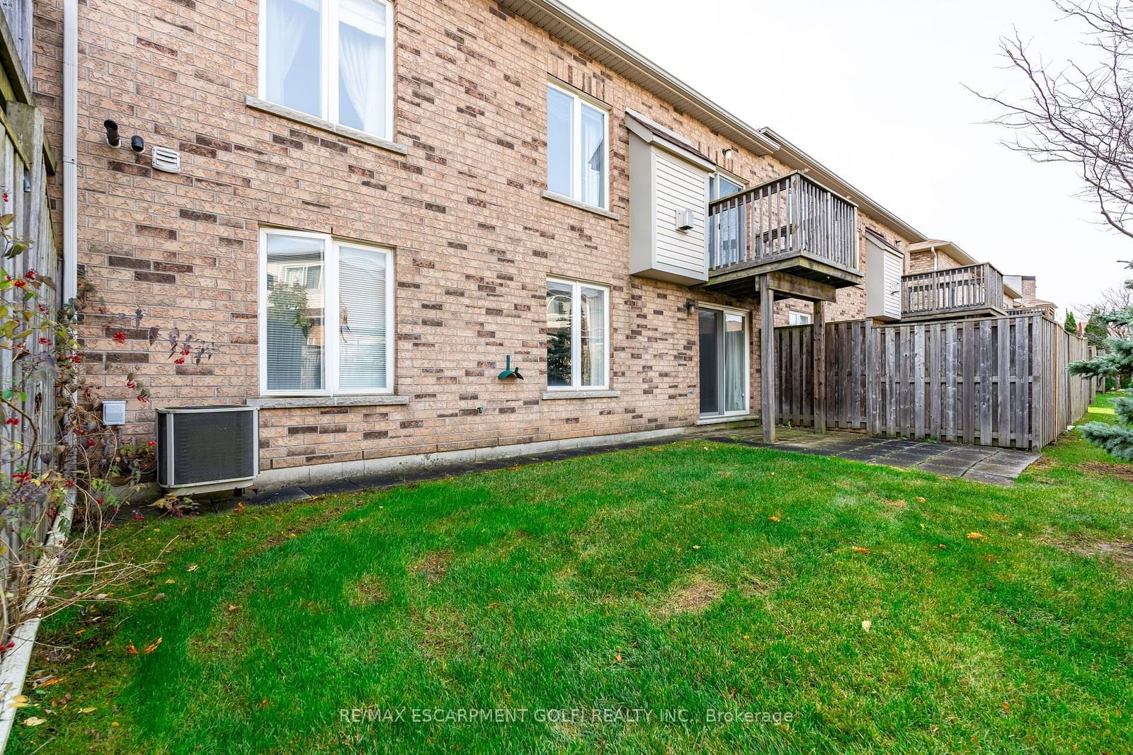 566 Southridge Dr, unit 32 for sale