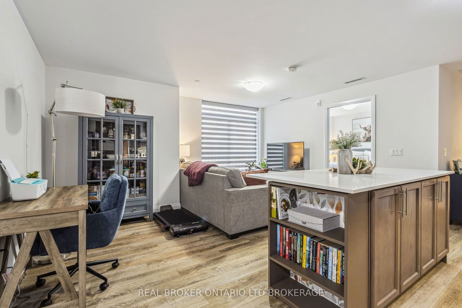 1 REDFERN Ave, unit 220 for sale