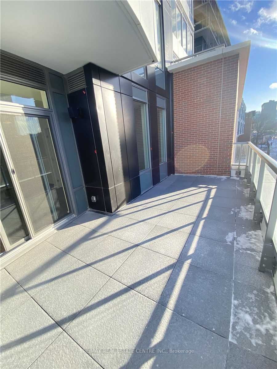 212 King William St, unit 306 for rent