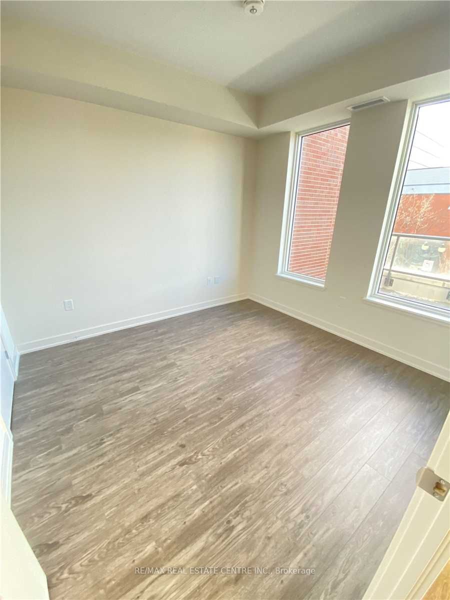 212 King William St, unit 306 for rent