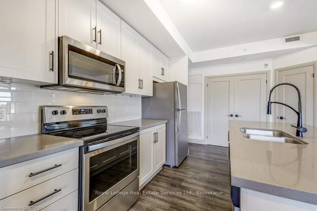 30 HAMILTON St S, unit 212 for sale