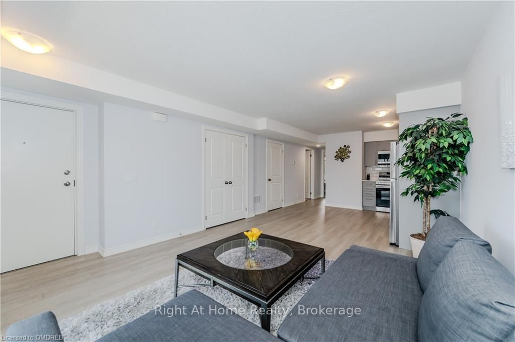 235 CHAPEL HILL Dr, unit 12 for sale