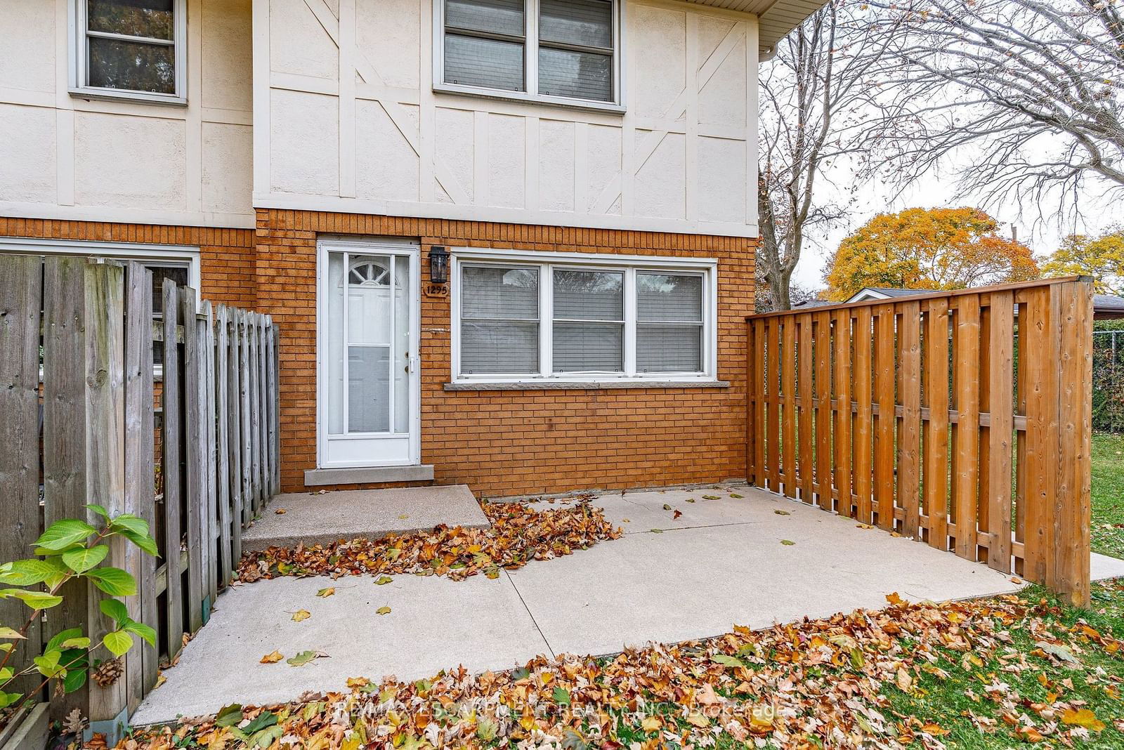 Fennell Avenue Townhomes, Hamilton, Toronto