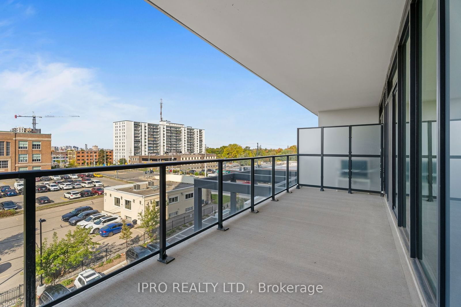 741 King St W, unit 409 for sale