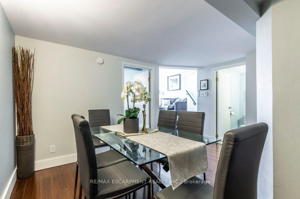 50 Main St, unit 405 for sale