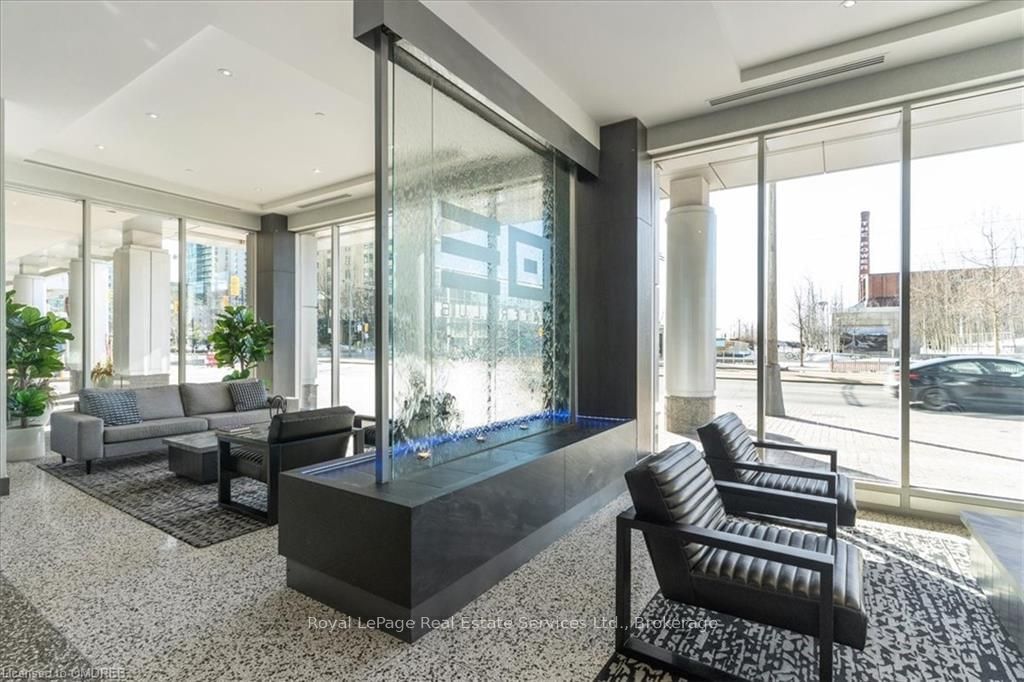 218 QUEENS QUAY, unit 1007 for rent