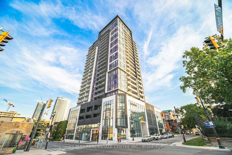 15 Queen St S, unit 1411 for rent