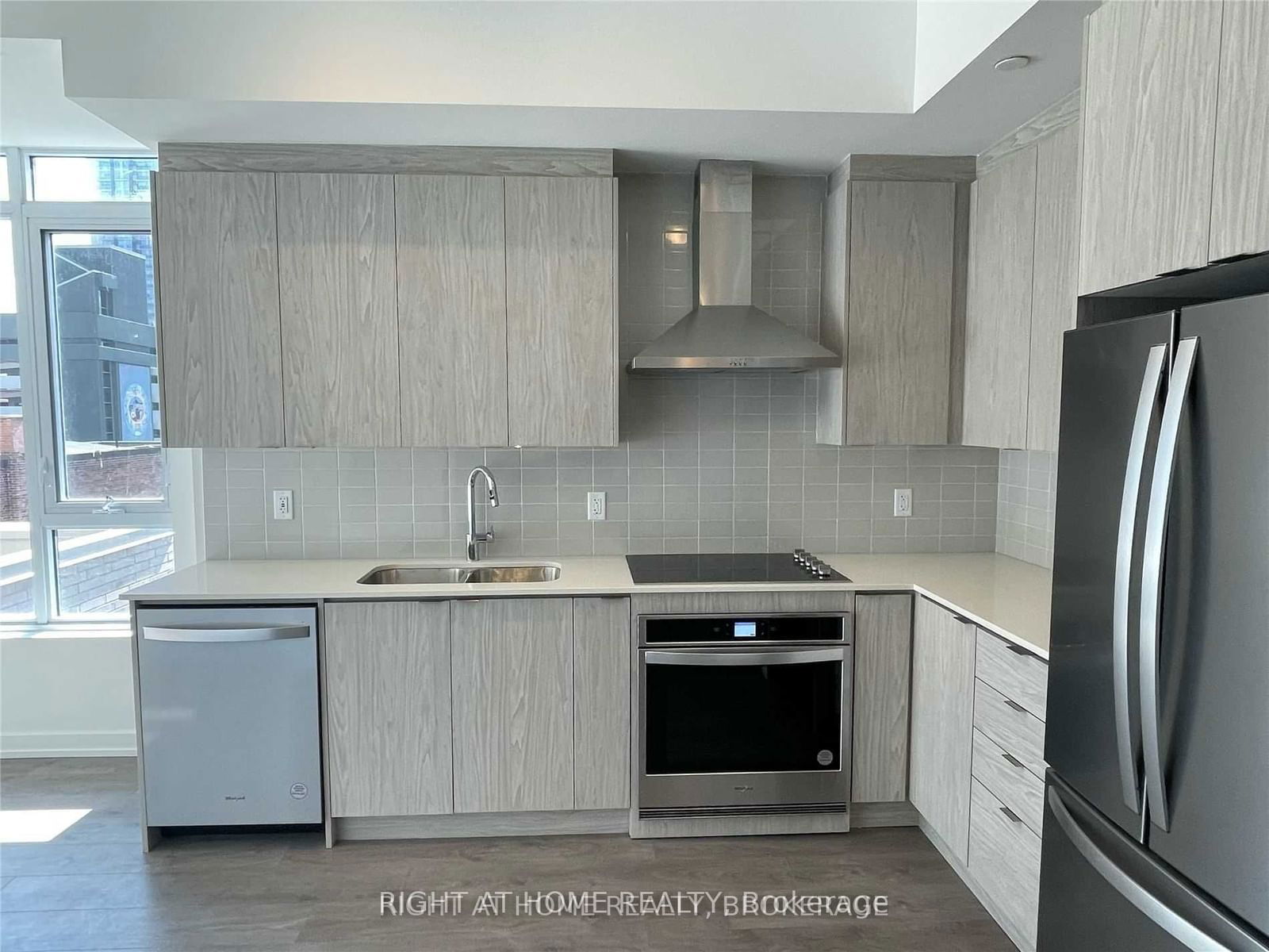 55 Duke St W, unit 218 for rent