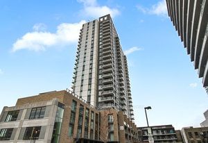 55 Duke St W, unit 708 for rent