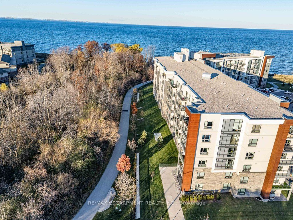 125 SHOREVIEW Pl, unit 511 for sale