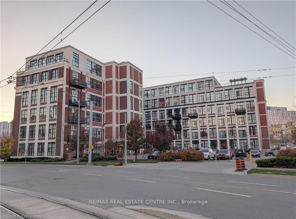 404 King St, unit 316 for sale