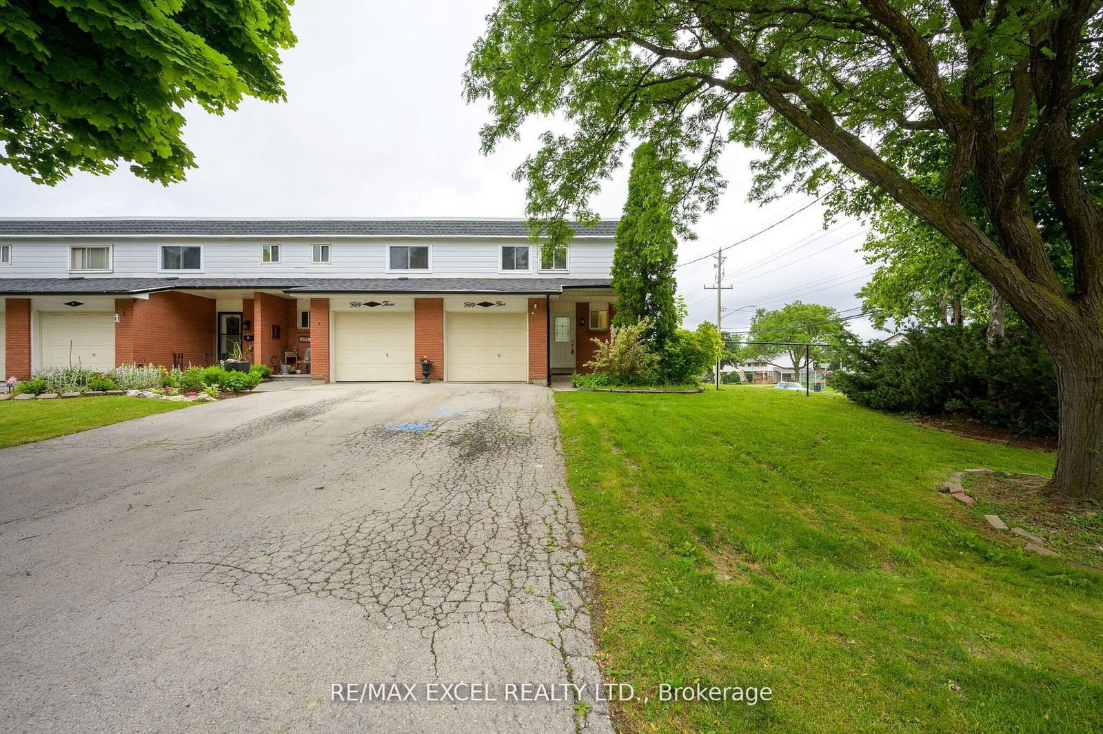 Bryna Avenue Townhomes, Hamilton, Toronto