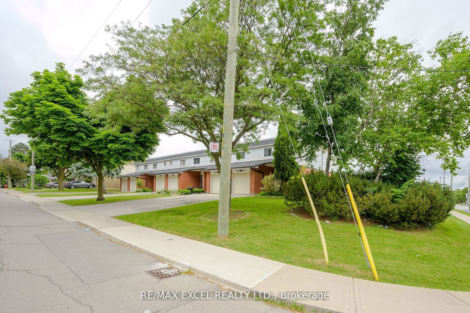 Bryna Avenue Townhomes, Hamilton, Toronto