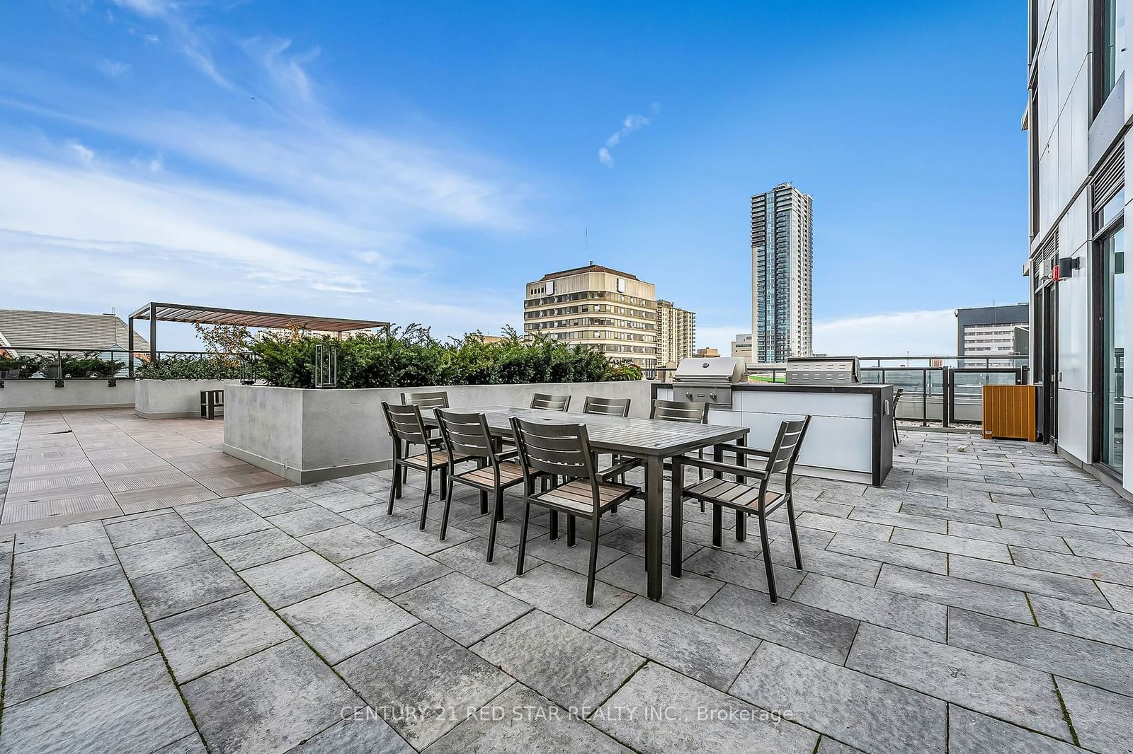 55 Duke St W, unit 502 for sale