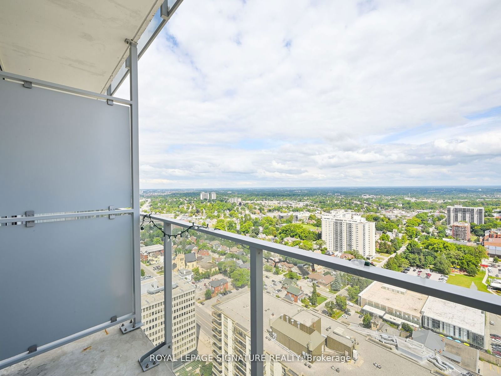 60 Frederick St, unit 3205 for rent