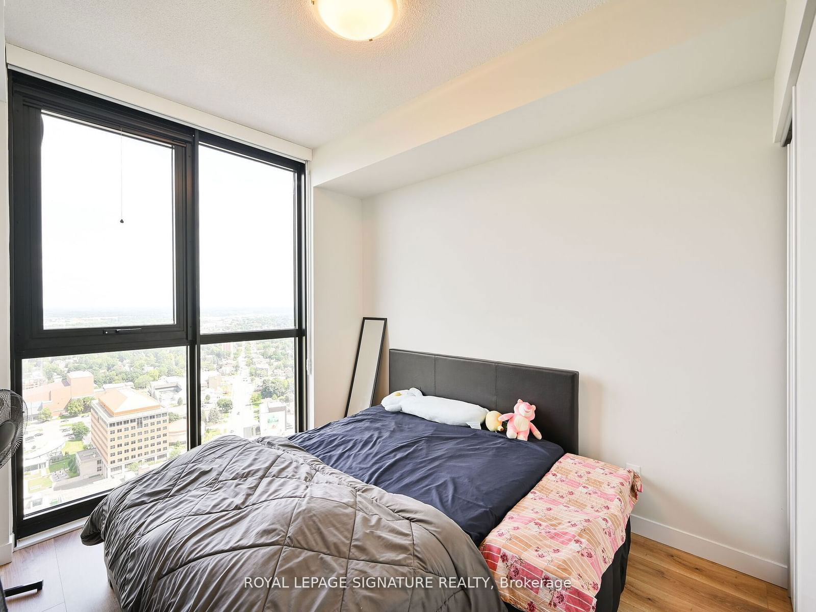 60 Frederick St, unit 3205 for rent