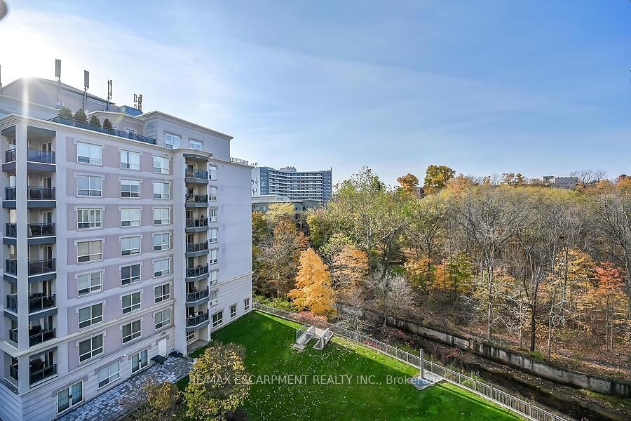 Spencer Creek Village Condos, Hamilton, Toronto