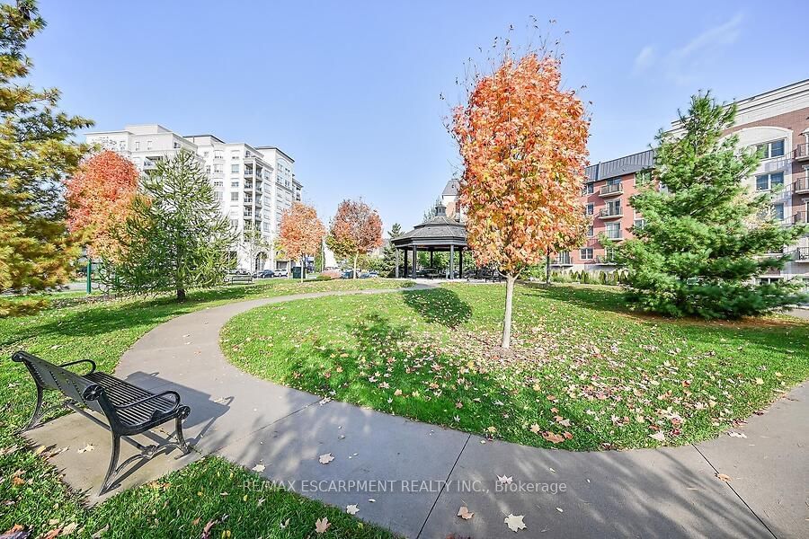 Spencer Creek Village Condos, Hamilton, Toronto