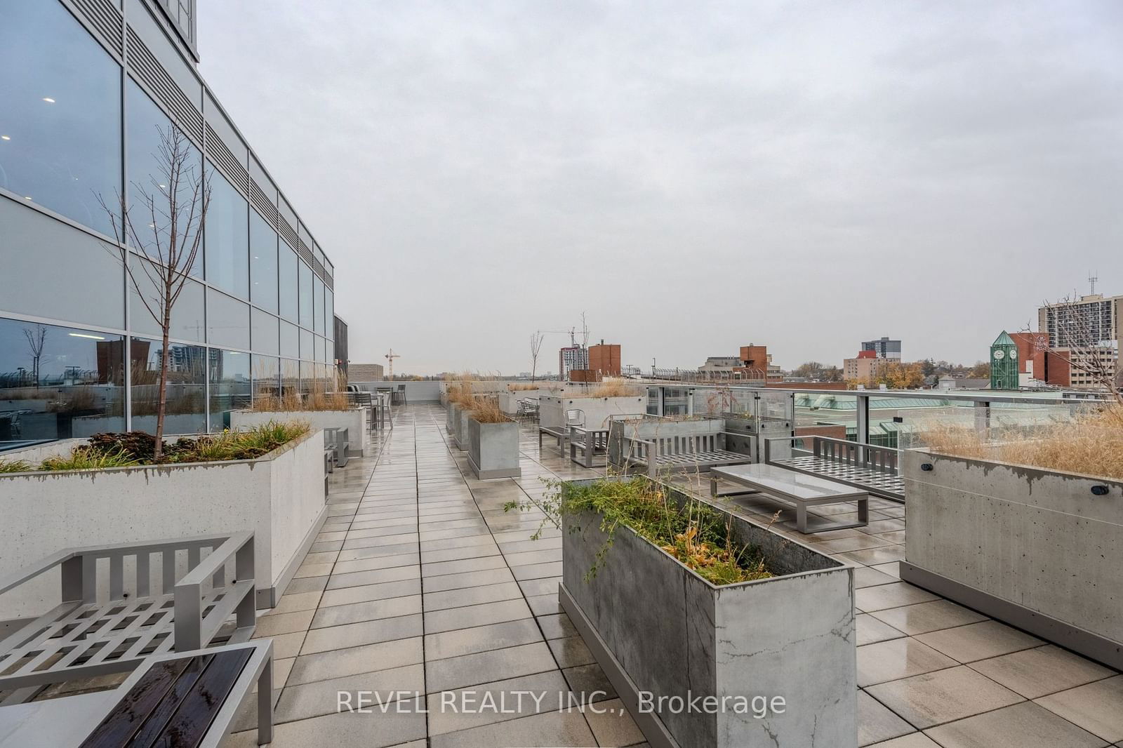 60 Frederick St, unit 2208 for rent