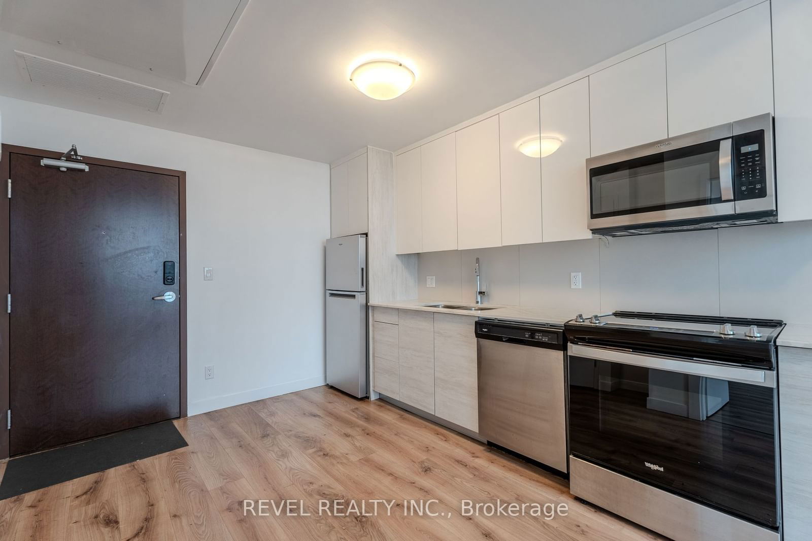 60 Frederick St, unit 2208 for rent