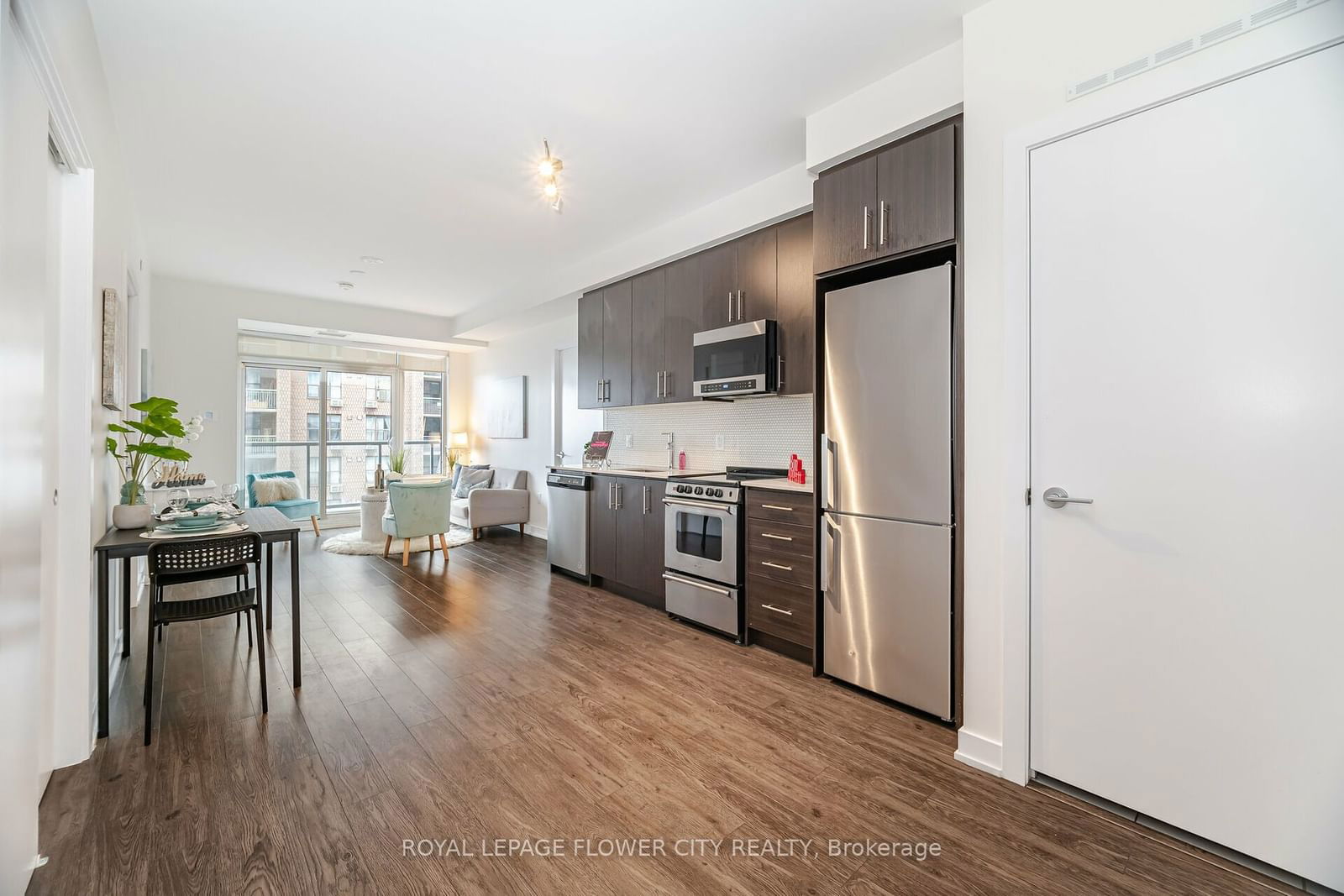 212 King William St, unit 604 for rent