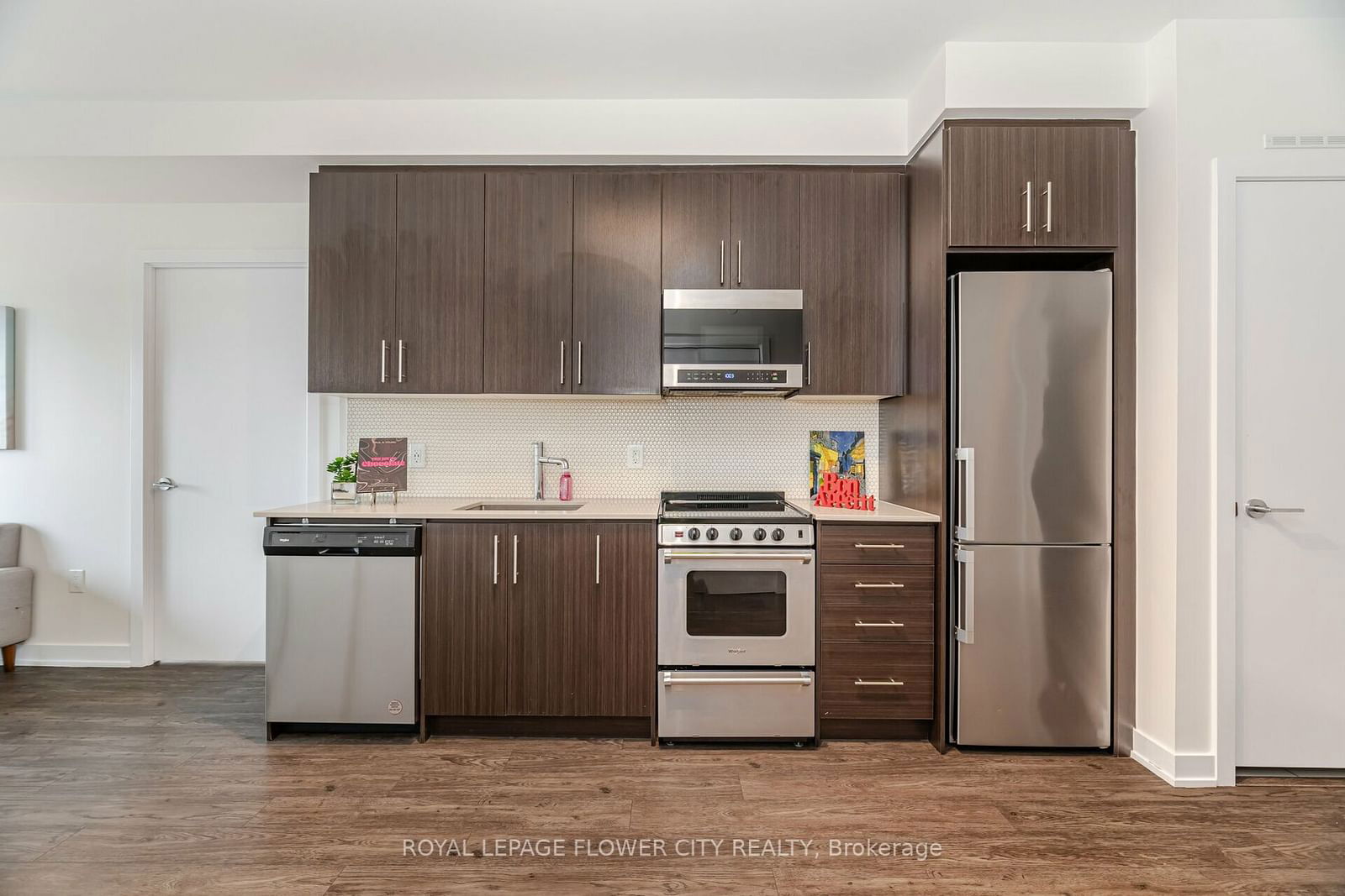 212 King William St, unit 604 for rent