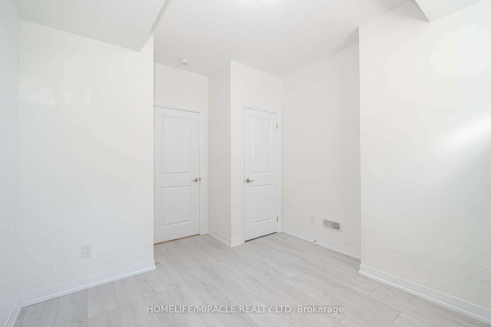 261 Woodbine Ave, unit 83 for sale