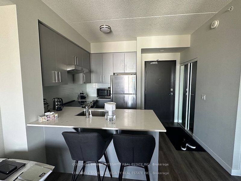 15 Queen St S, unit 1508 for rent