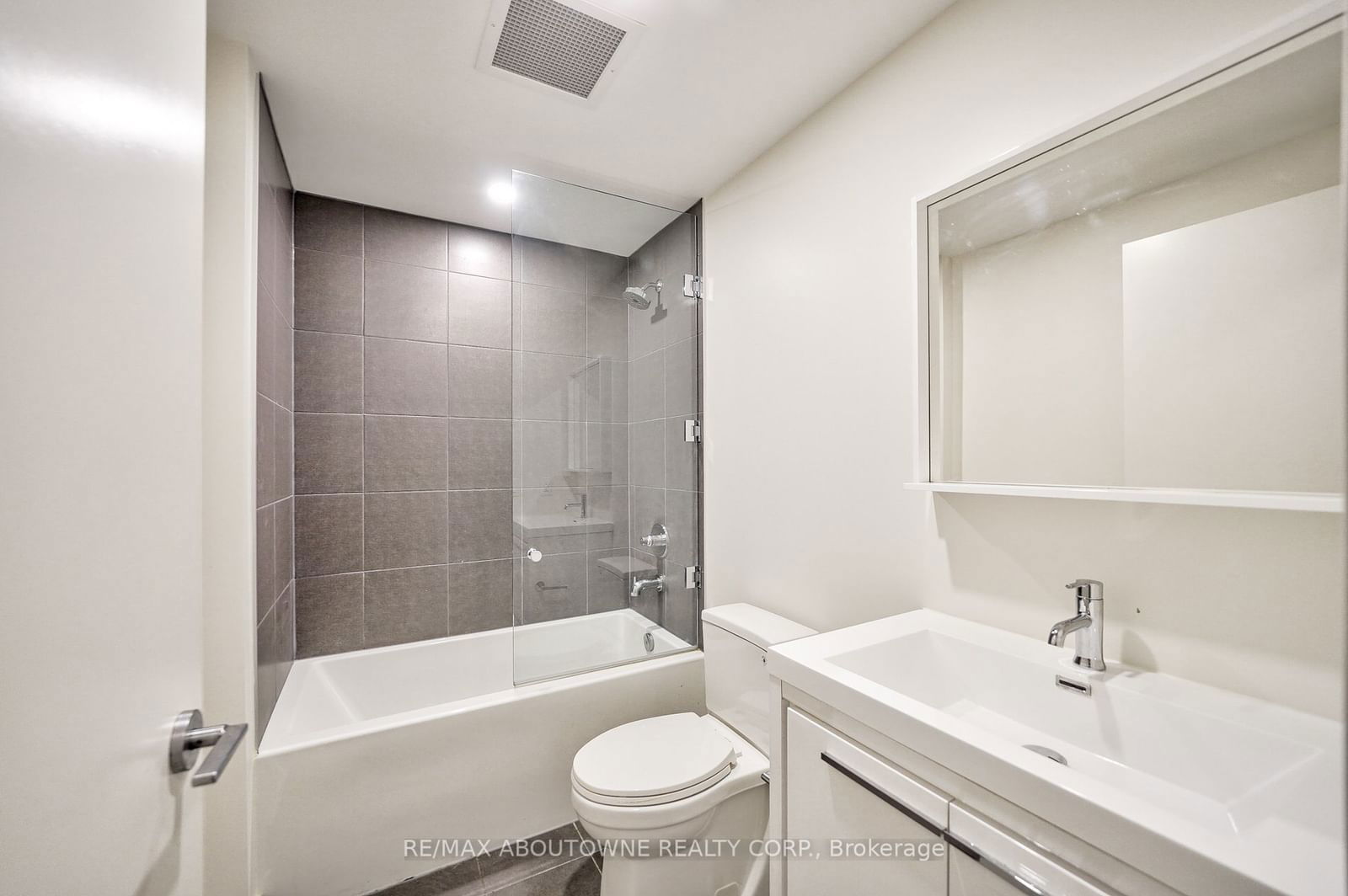 212 King William St, unit 1207 for rent