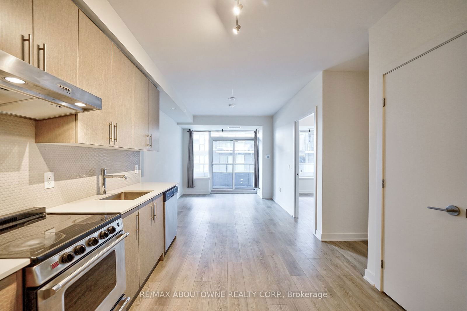 212 King William St, unit 1207 for rent