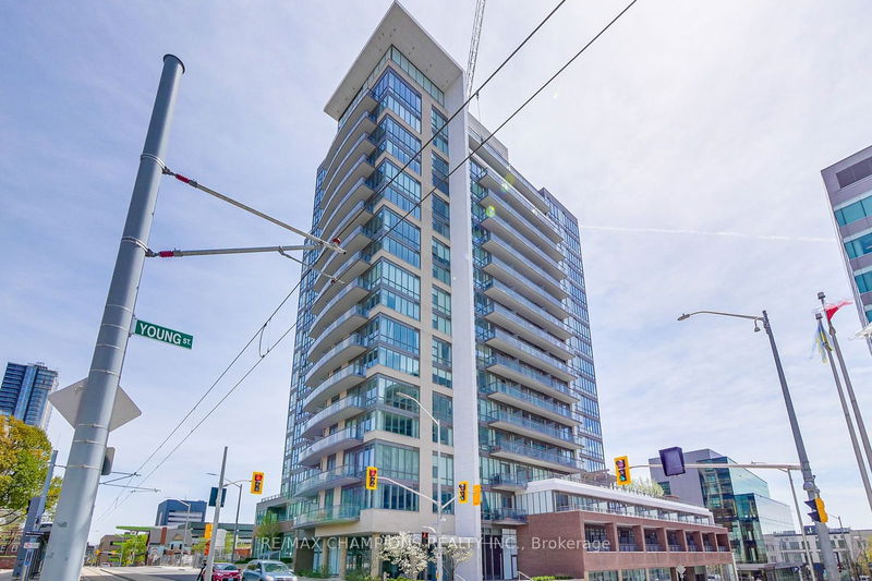 85 Duke St W, unit 709 for rent